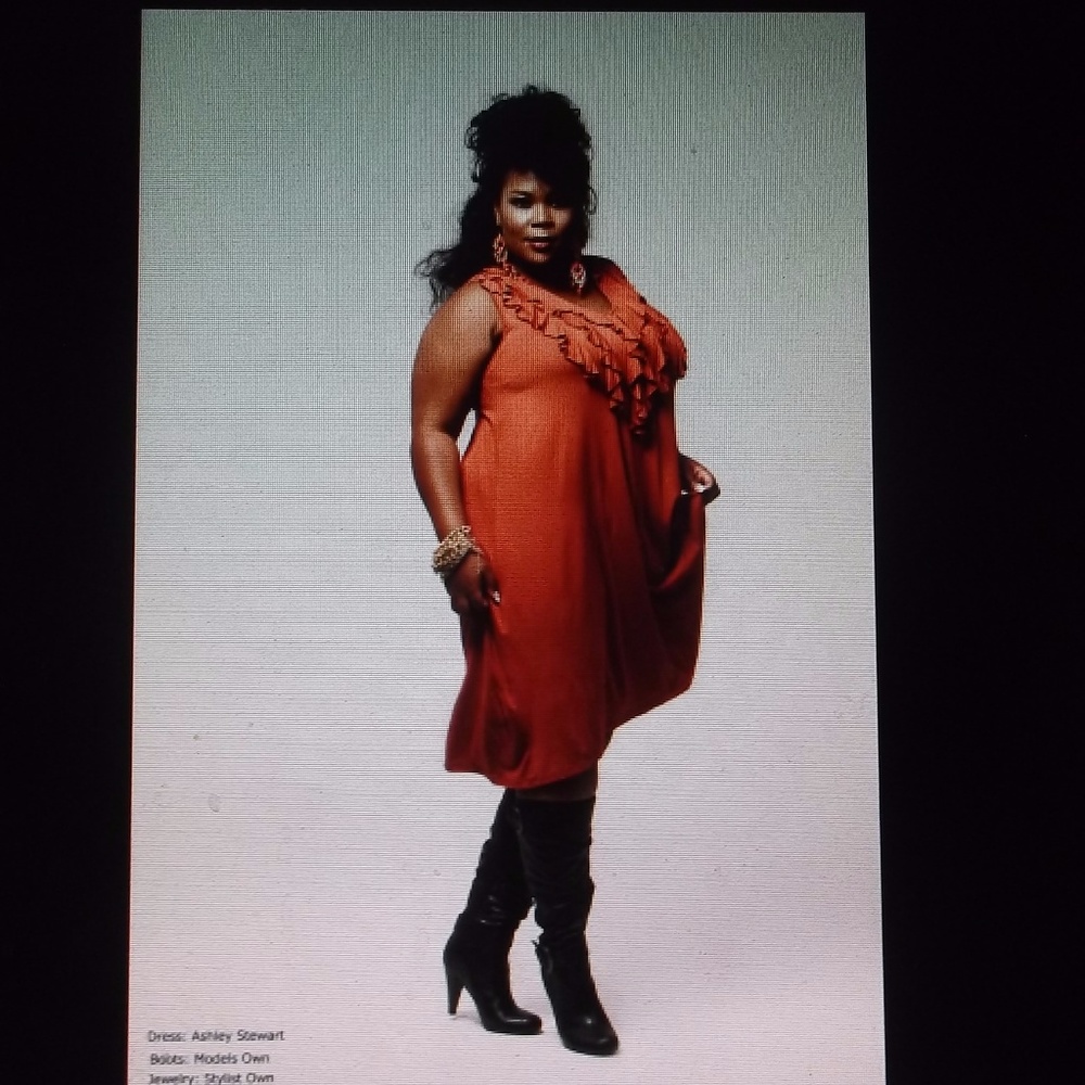 Plus Size Pageant #1 - Picture 4 of 8